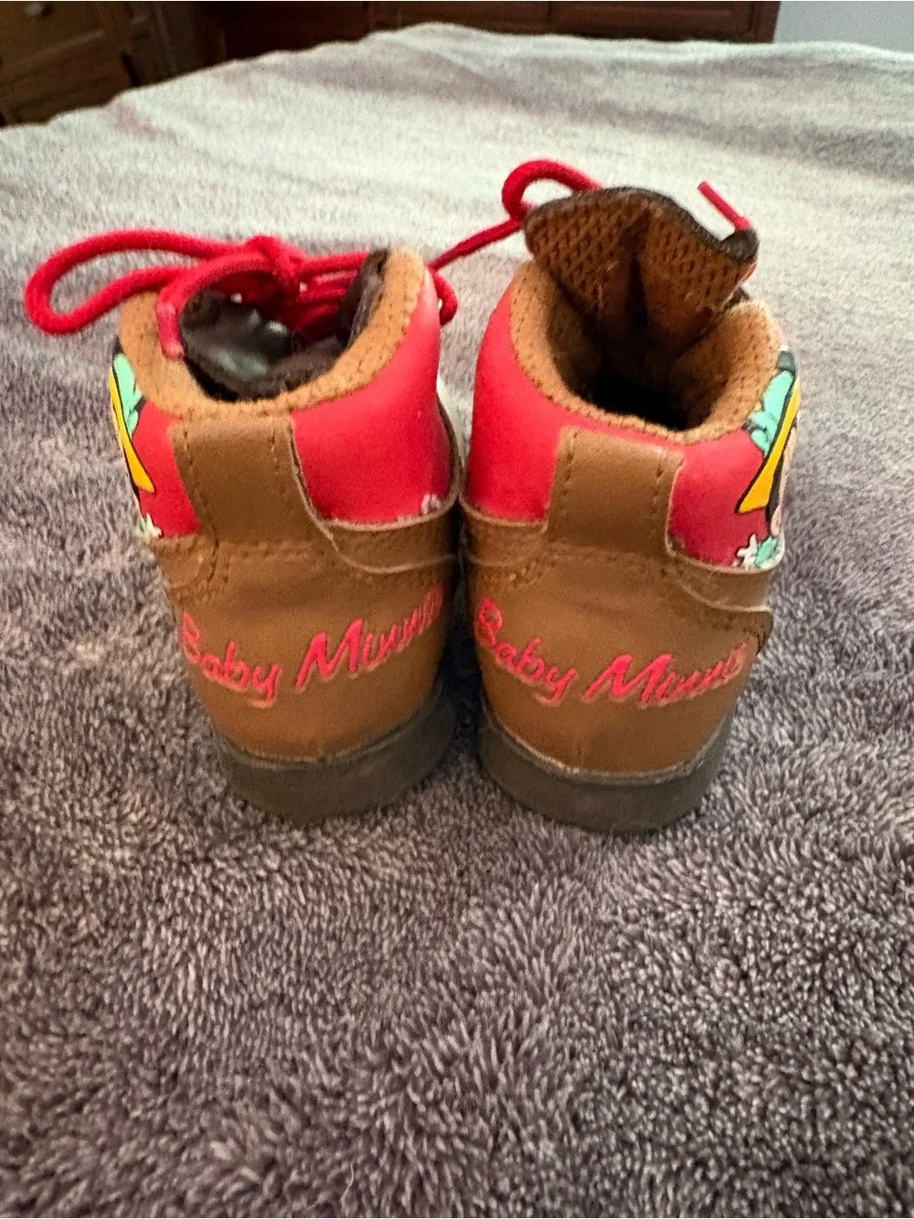 Vintage Disney Baby Minnie Mouse Chestnut Brown Hiking Boots Size 3 Months